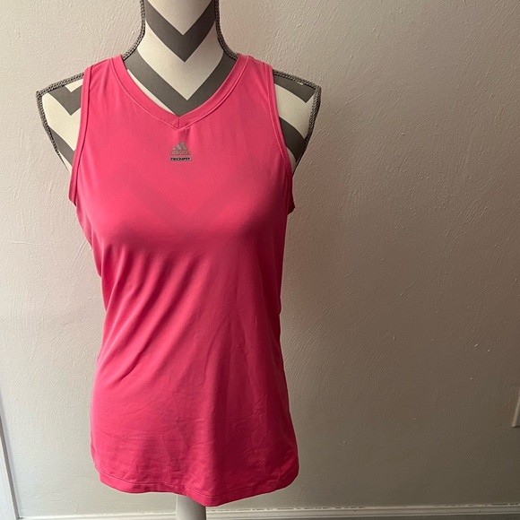 Adidas Shirt Womens Medium Pink Sleeveless Tank Top Athletic Techfit - Picture 1 of 5